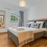 Encanto Em Santa Cruz (Madeira)