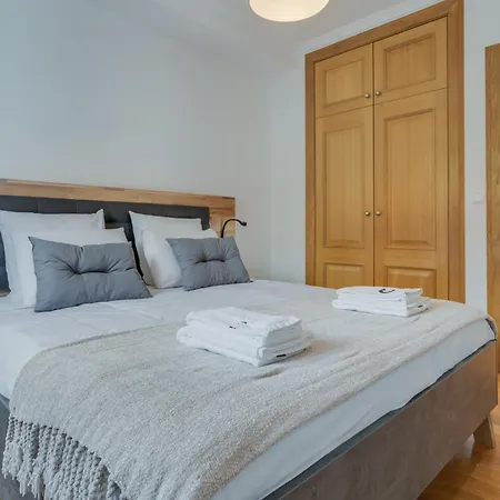 Encanto Em * Σάντα Κρουζ