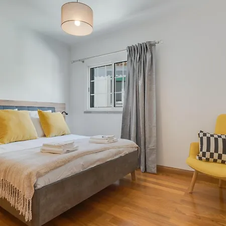 Encanto Em * Σάντα Κρουζ