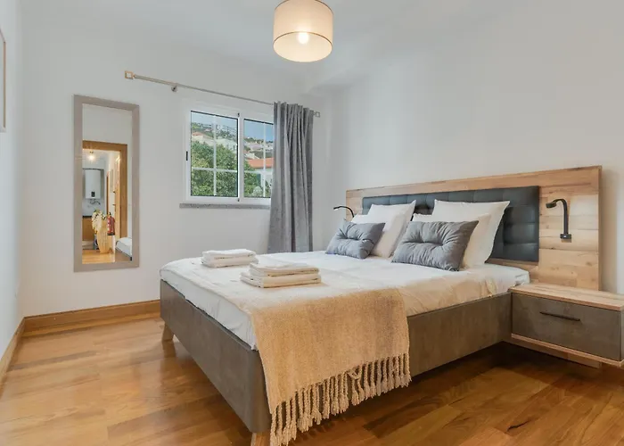 Encanto Em Santa Cruz (Madeira)